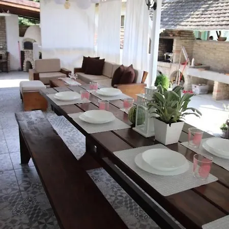 Masa Pr Emina Stipancevic Villa